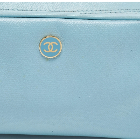 CHANEL Light Blue Cosmetic pouch - Picture 5 of 10